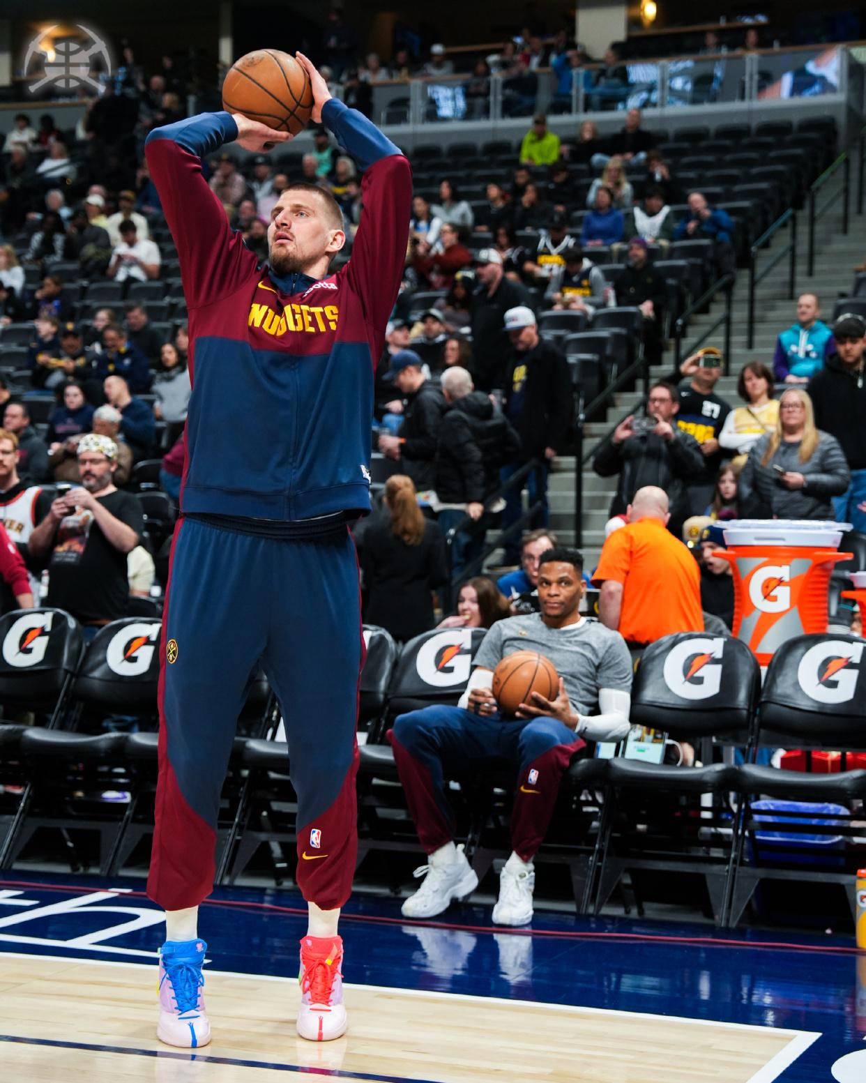 东契奇巅峰对决，Rookie与80激战澳大利亚队分钟，回归赛场胜负难料！的简单介绍-爱游戏娱乐